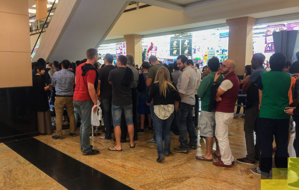 PS4 Midnight Launch at Geekay Games, Mall of Emirates | Game Rekon